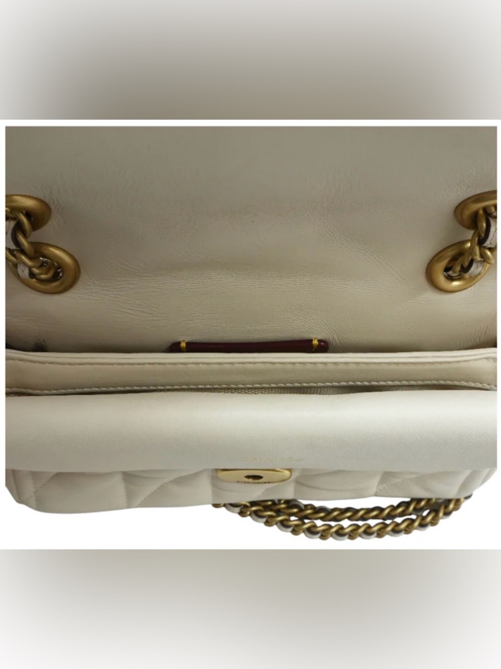 Coach Tabby Shoulder Bag 20
With Pillow Quilting - Picture 4 of 11